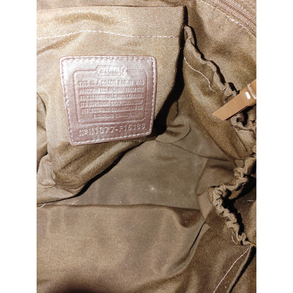 Coach Signature Jacquard F15188 - Picture 7 of 7